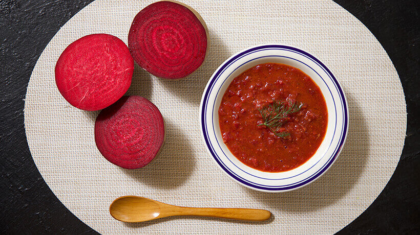 Beet and coconut curry